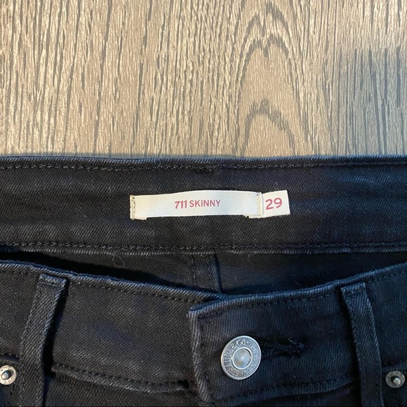BRAND NEW Levi’s Jeans - Picture 3 of 3
